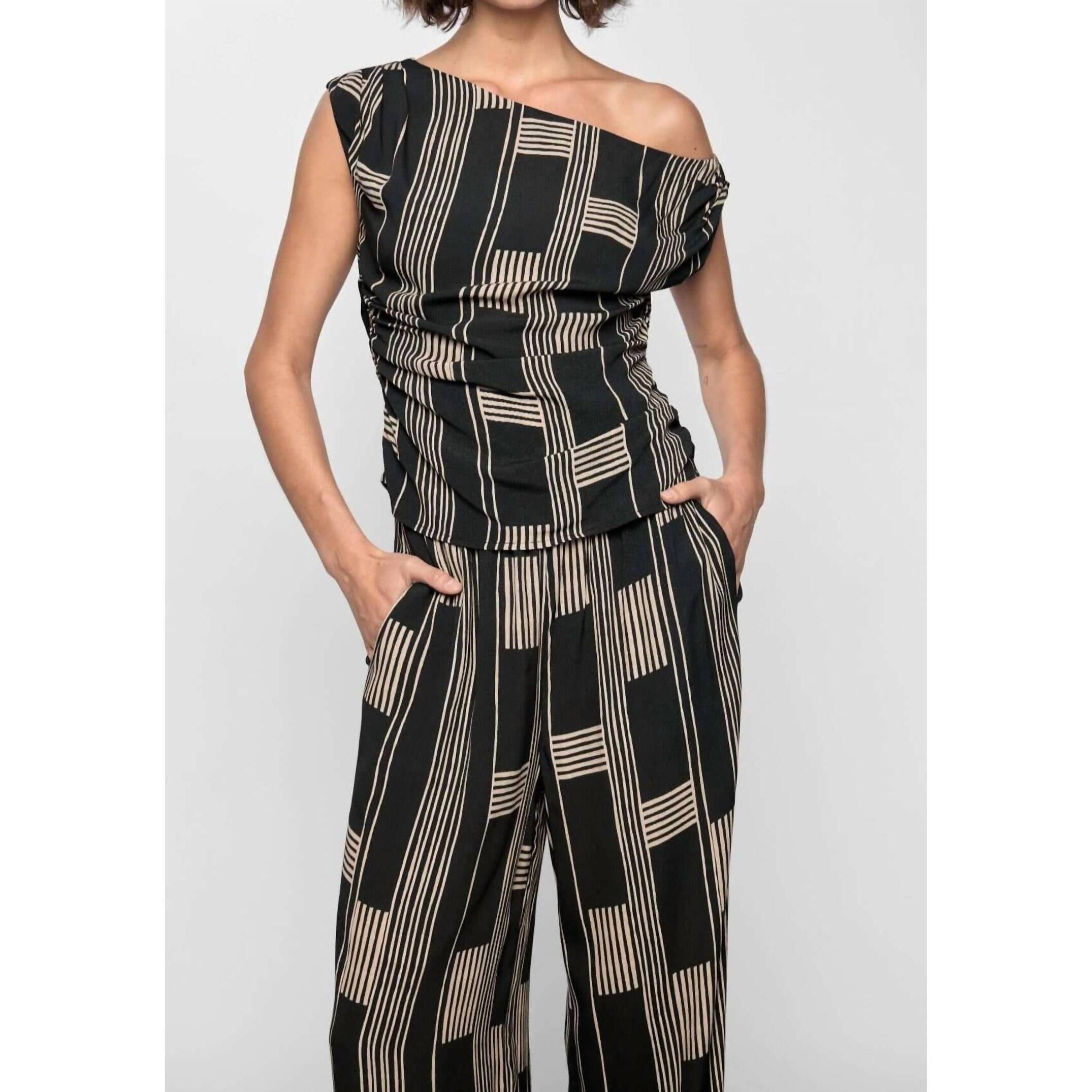 New Staple The Label Marina Asymmetrical Top In Black/White